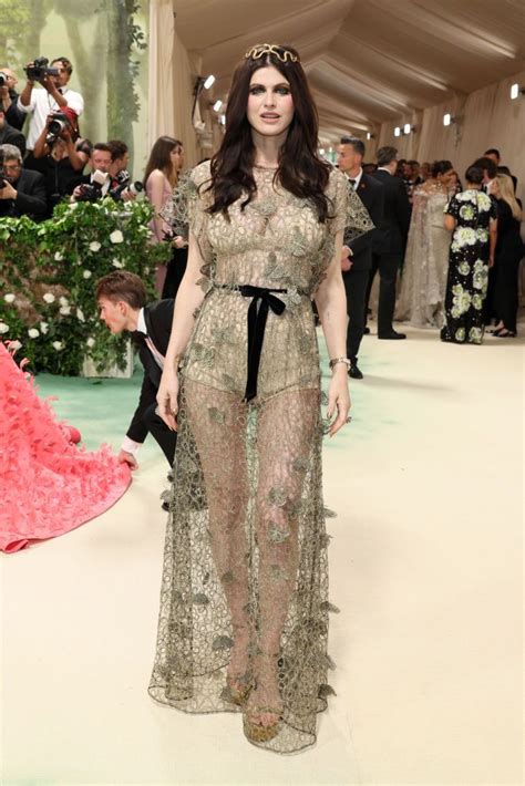 alexandra daddario see through|Alexandra Daddario Hit the 2024 Met Gala Carpet in a See。